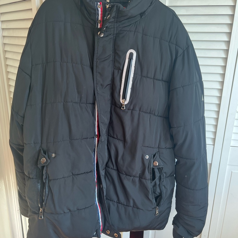 Aspire Men's Black Puffer Jacket with Red Accents